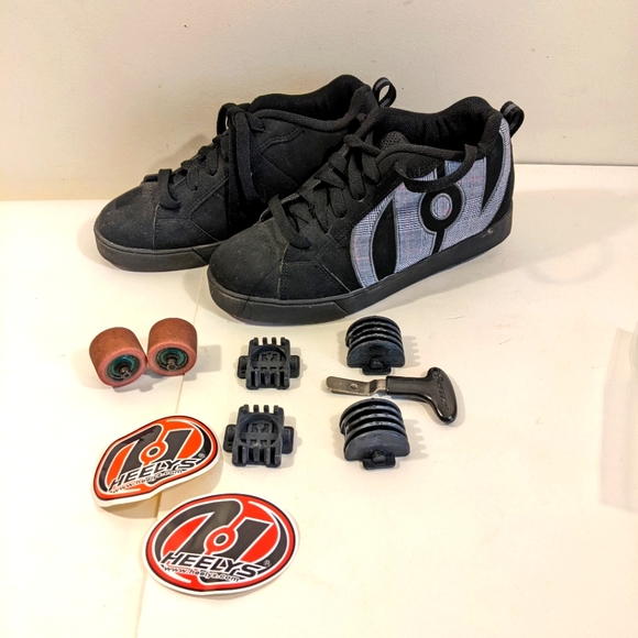 Heelys | Shoes | Heelys Wheeled Shoe 